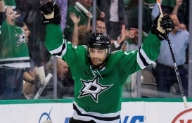 Andrew Cogliano New Port Beach'teki evini satıyor!