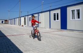 Hatay İskenderun'da kurulan 260 konteynerde yaşam başladı!