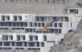 Muğla'da kaçak yapıların yıkımları devam ediyor!