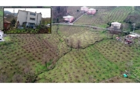 Akçaabat'ta heyelan nedeniyle çatlaklar oluşan evler tahliye ediliyor! 