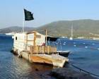 Bodrum Torba'da tekne baraka yıkıldı!