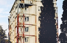 Bakırköy’deki riskli binaya kafes tipi güçlendirme!