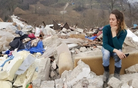 Trabzon'da akılalmaz olay! Doktora gitti, evi yıkıldı!