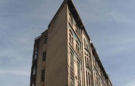 Eminönü'nde asırlık Liman Han çökmek üzere!