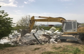 Osmangazi'de tarım arazisine yapılan kaçak ev yıkıldı!