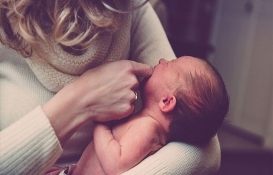 Devletten dev destek! Çalışan anneye en az 22 bin TL ödeme!