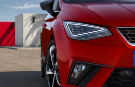 Fiyat/performans ürünü olan Seat İbiza olanaklarını kaçırmayın! Acil frenleme sistemi ustası ibiza almak için acele edin