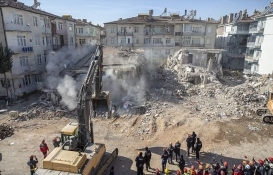 Elazığ'da yıkılan binalarla ilgili iki ayrı soruşturma başlatıldı!