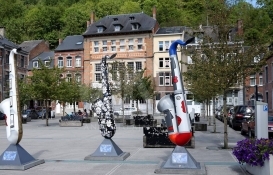 Belçika'da sosyal konut tartışması: Yurt dışında evi olan 25 aileye tahliye!