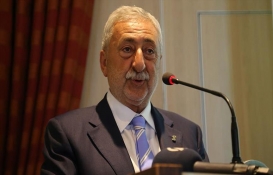 Bakkalların en önemli sorunlarından biri AVM'ler!