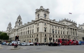 İngiltere'de konut kredisi taksitleri 3 ay ertelenecek! 