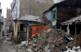 Bursa Osmangazi'deki 4 metruk bina yıkıldı!