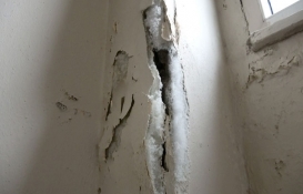 Sultangazi'de sahibinden satılık çatlak kolonlu ev!