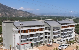 Finike Çocuk ve Gençlik Evi'nin inşaatı bitti!