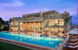 Jennifer Lopez Antalya'da kurşun geçirmez camlı villada kalacak! 