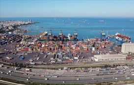 Deprem, ekonominin can damarı limanları da vurdu!