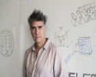 Alejandro Aravena: Gecekondu mimarisinden ilham alın!