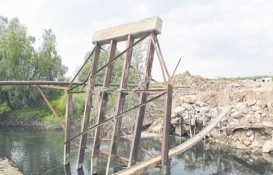 Balıkesir'de mahalleliler köprüsünü istiyor!