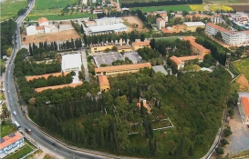 Özgür Özel tepki verdi, Tunç Soyer'den açıklama geldi: Bornova Anadolu Lisesi'ndeki inşaat mühürlenecek!