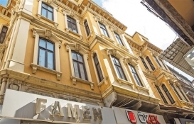 Mahmutpaşa'daki tarihi hanın değeri hiçe sayılıyor!