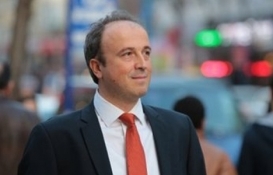 Avcılar'da üç yapıdan biri yenilenmeli!