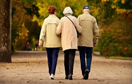 Yaşlılar kaç yaşına kadar mal satabilir?