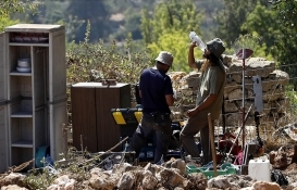 İsrail güçleri, Batı Şeria'da Filistinlilerin inşaat çalışmalarını engelliyor!
