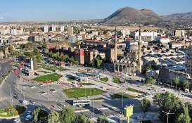 Kayseri'de 9 milyon TL'ye satılık özel eğitim tesisi imarlı arsa!