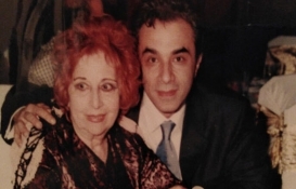 Sahte evraklarla köşkü satın alıp içini boşalttılar!