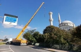 Avcılar'da yıkılan cami minaresinin geri kalanı da söküldü!